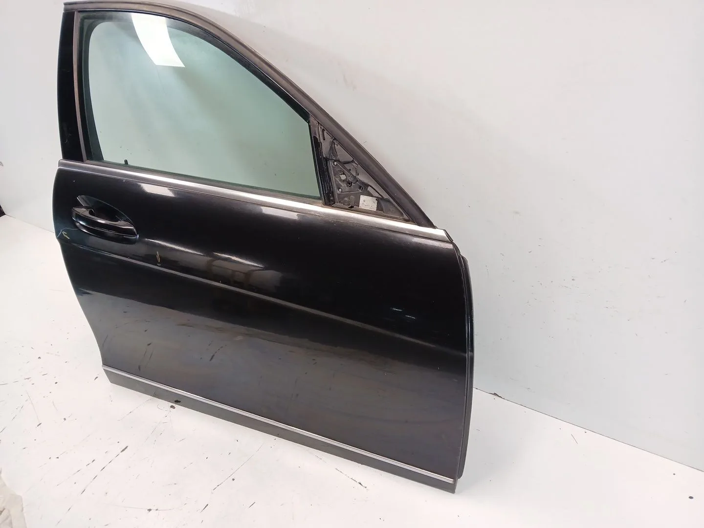 Puerta Delantera Derecha para Mercedes-Benz Clase C (W204)