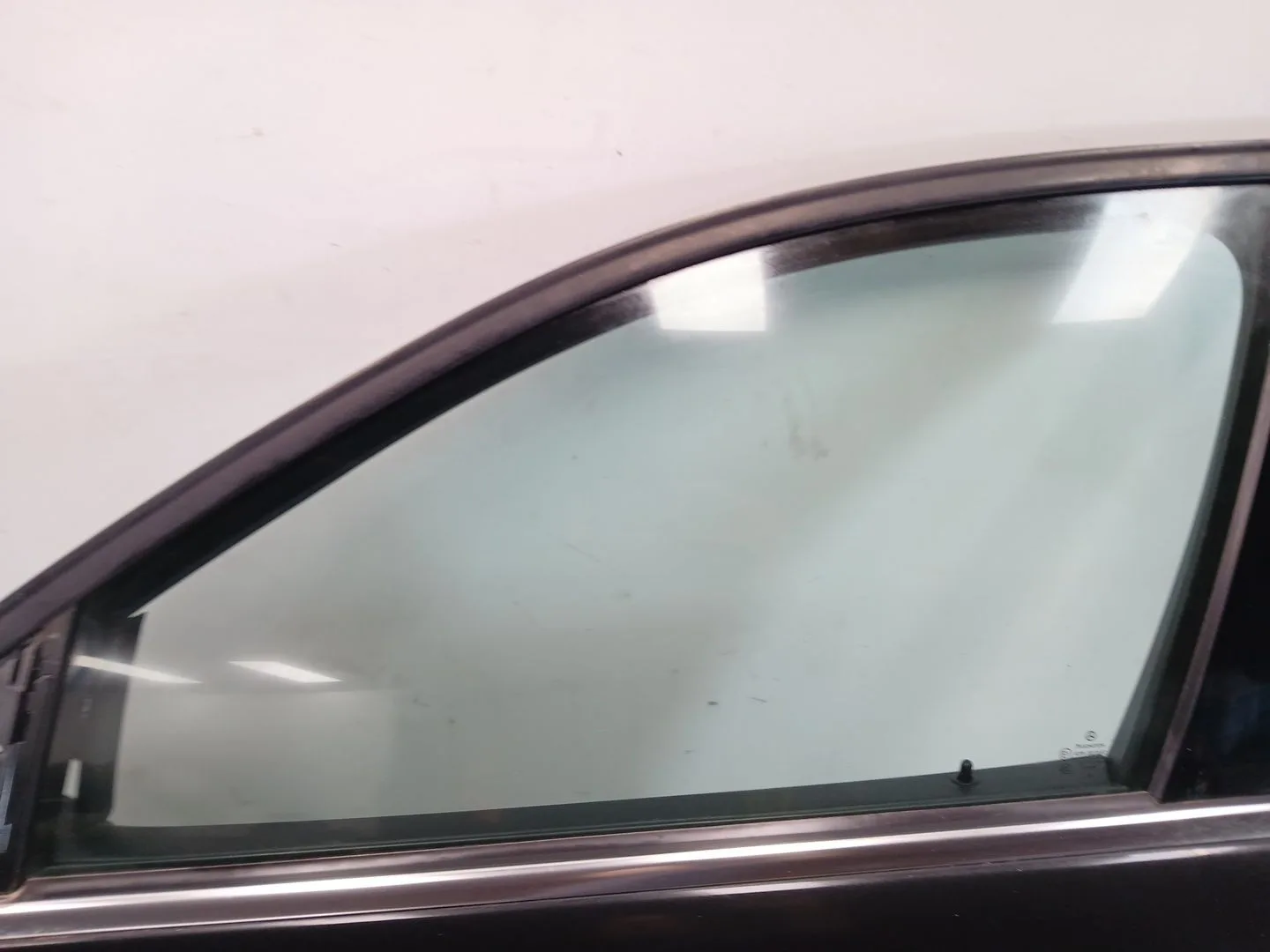 Puerta Delantera Izquierda para Mercedes-Benz Clase C (W204)