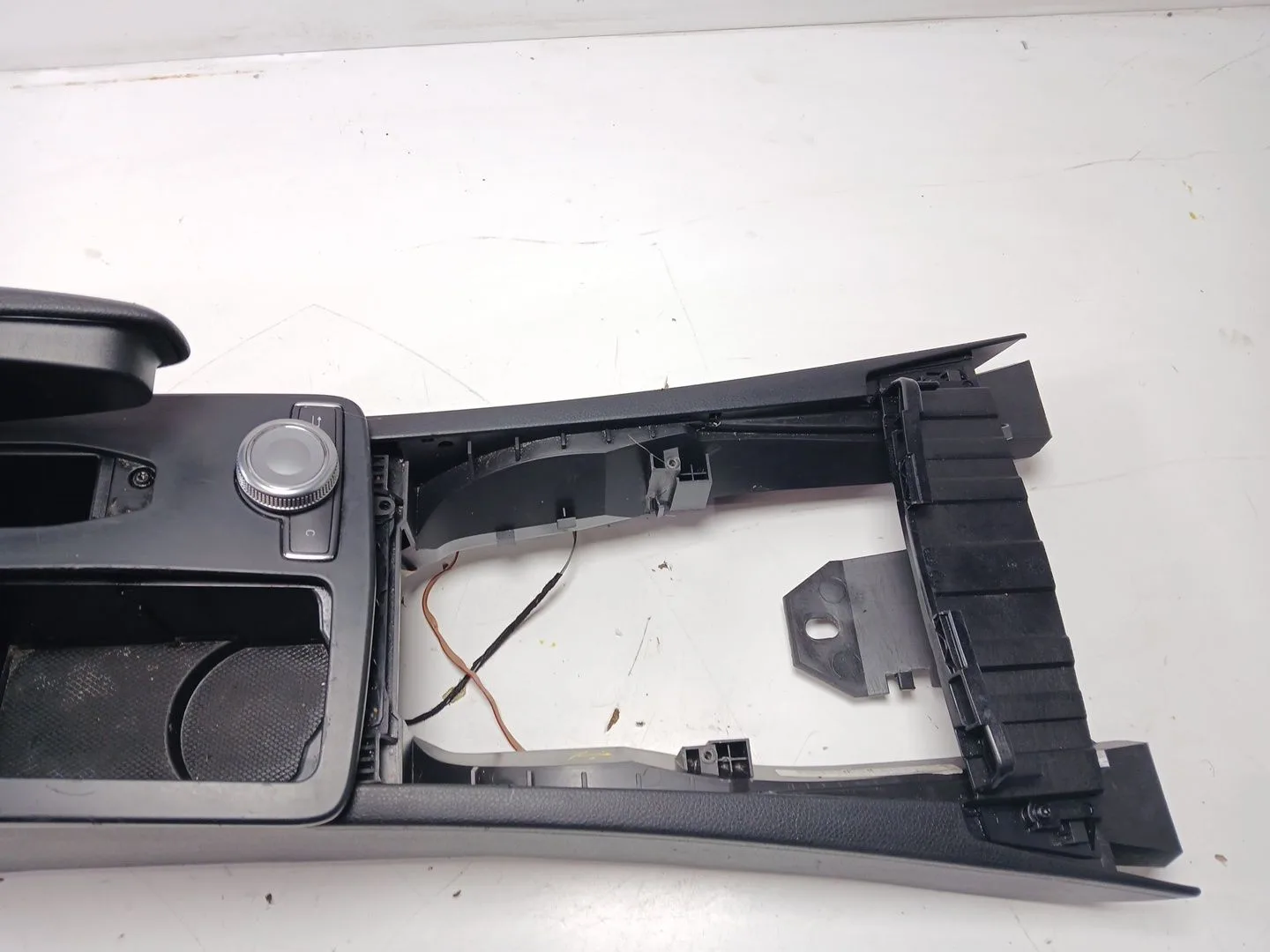 Apoyabrazos Central para Mercedes-Benz Clase C (W204)