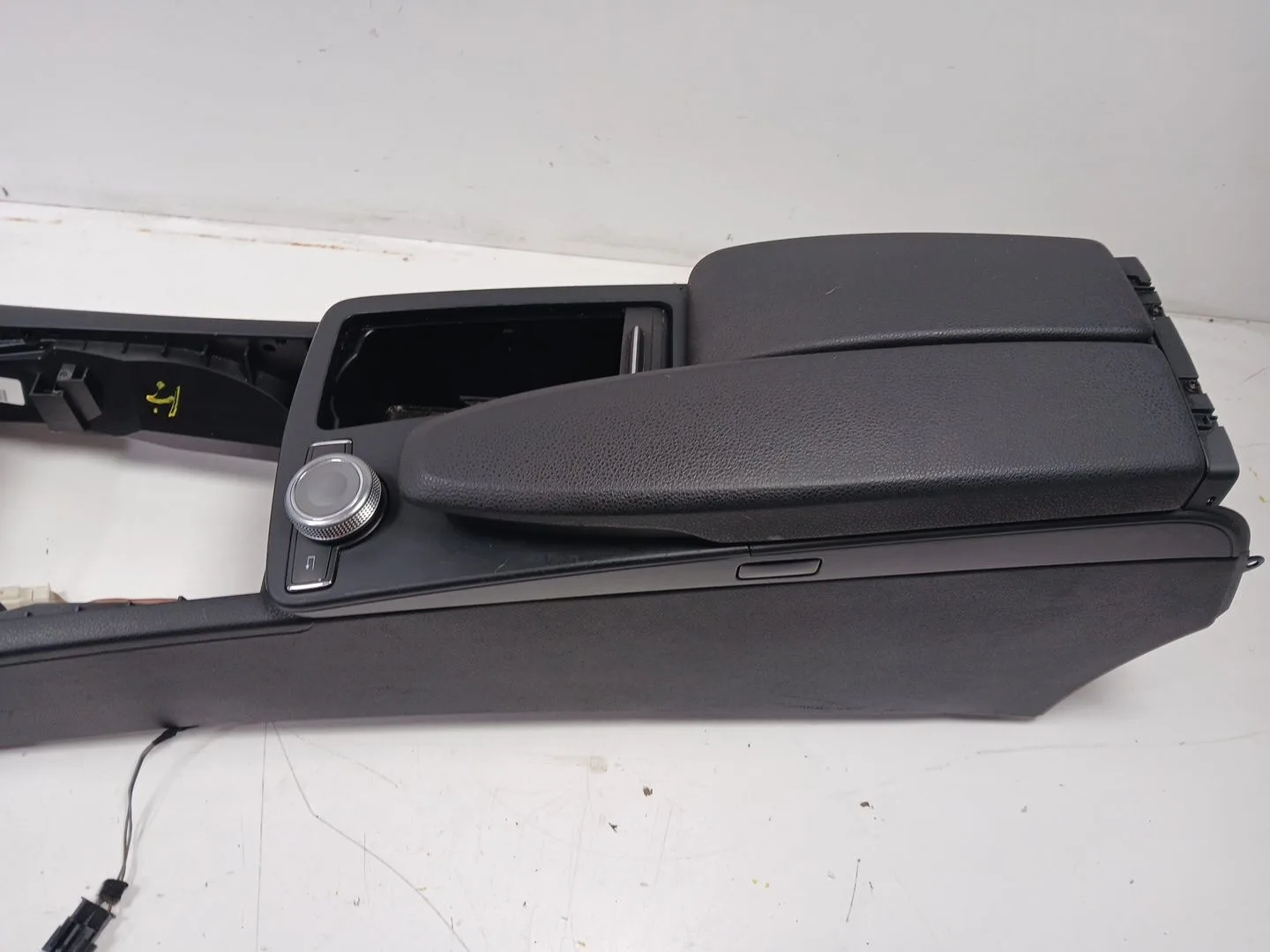 Apoyabrazos Central para Mercedes-Benz Clase C (W204)
