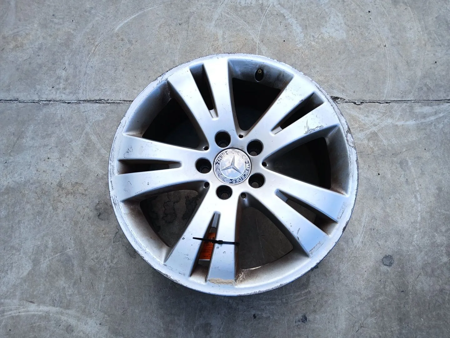 Llanta para Mercedes-Benz Clase C (W204)