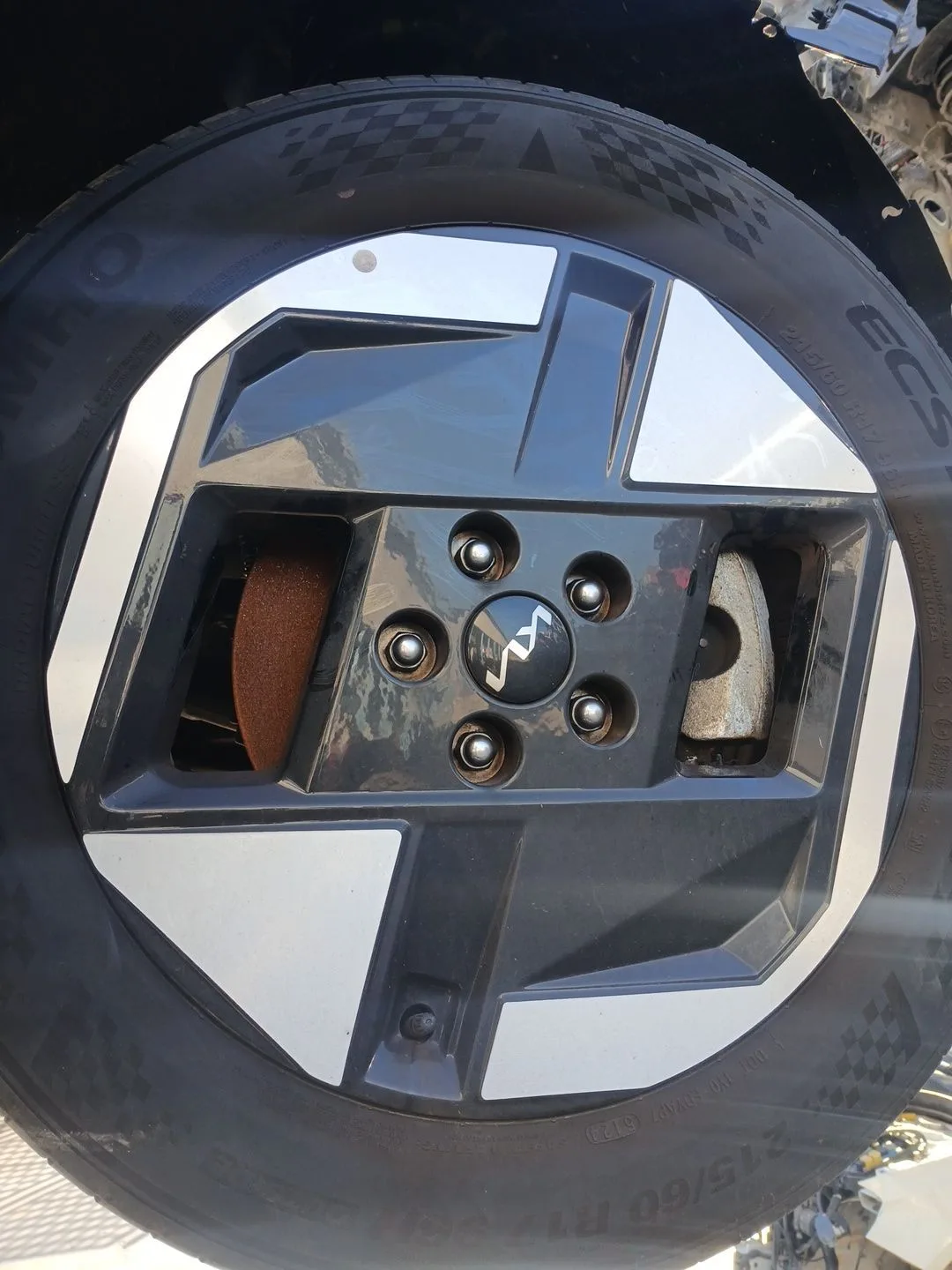 Llanta para Kia Ev3