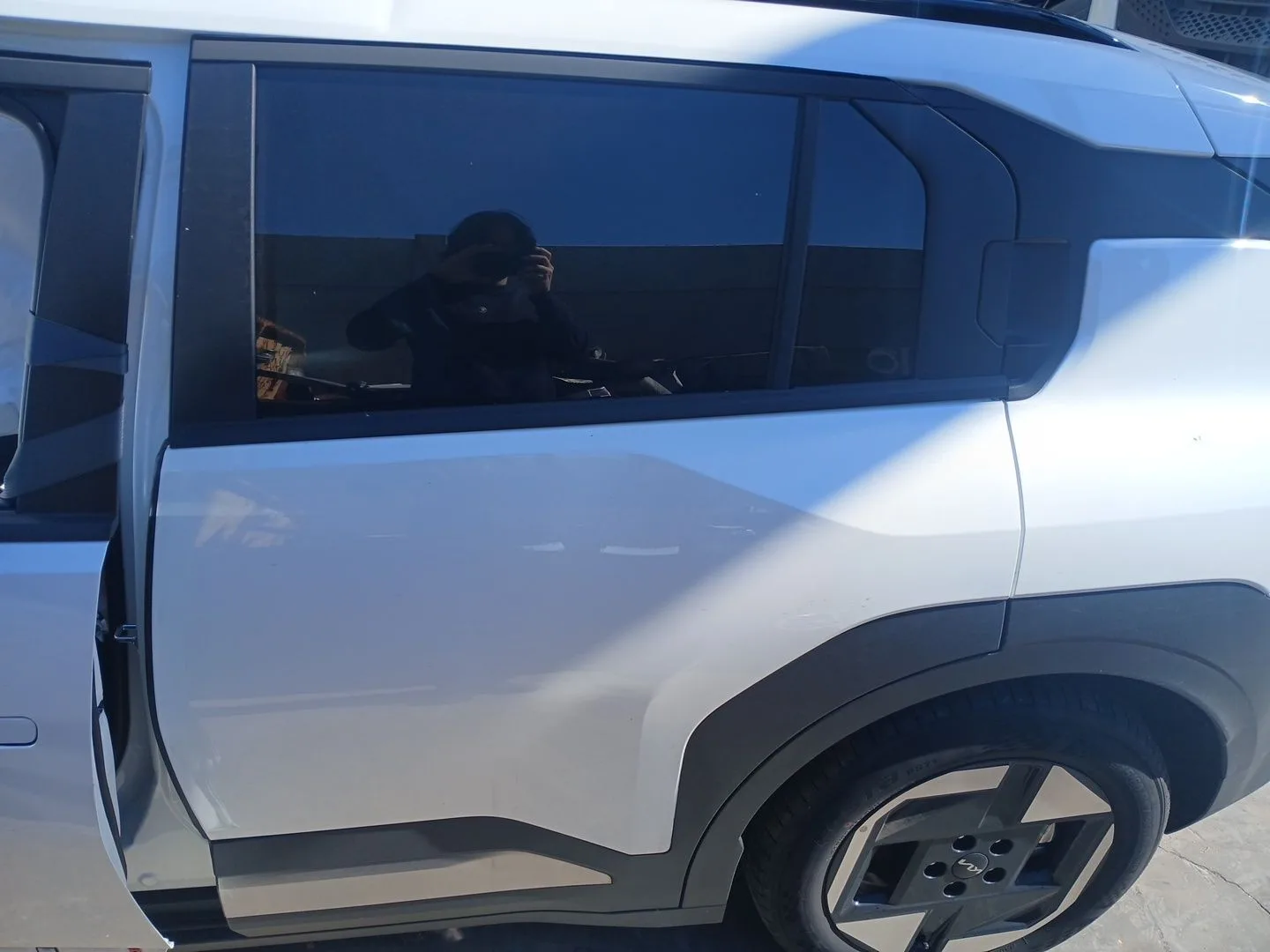 Puerta Trasera Izquierda para Kia Ev3