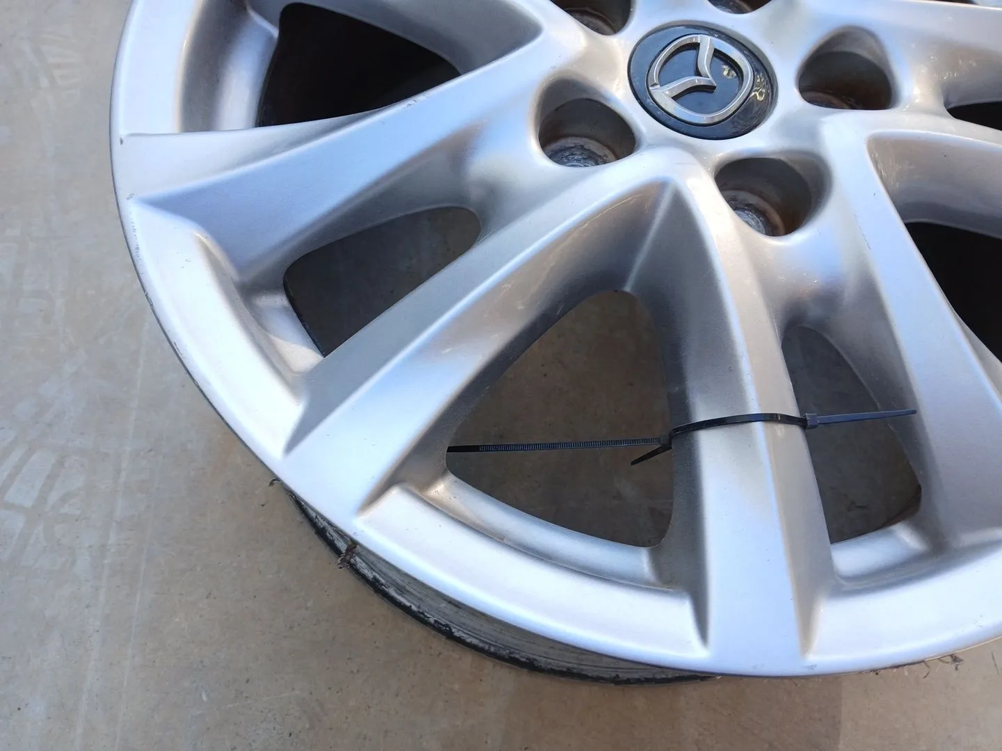 Llanta para Mazda 3 Sedan (Bm_, Bn_)