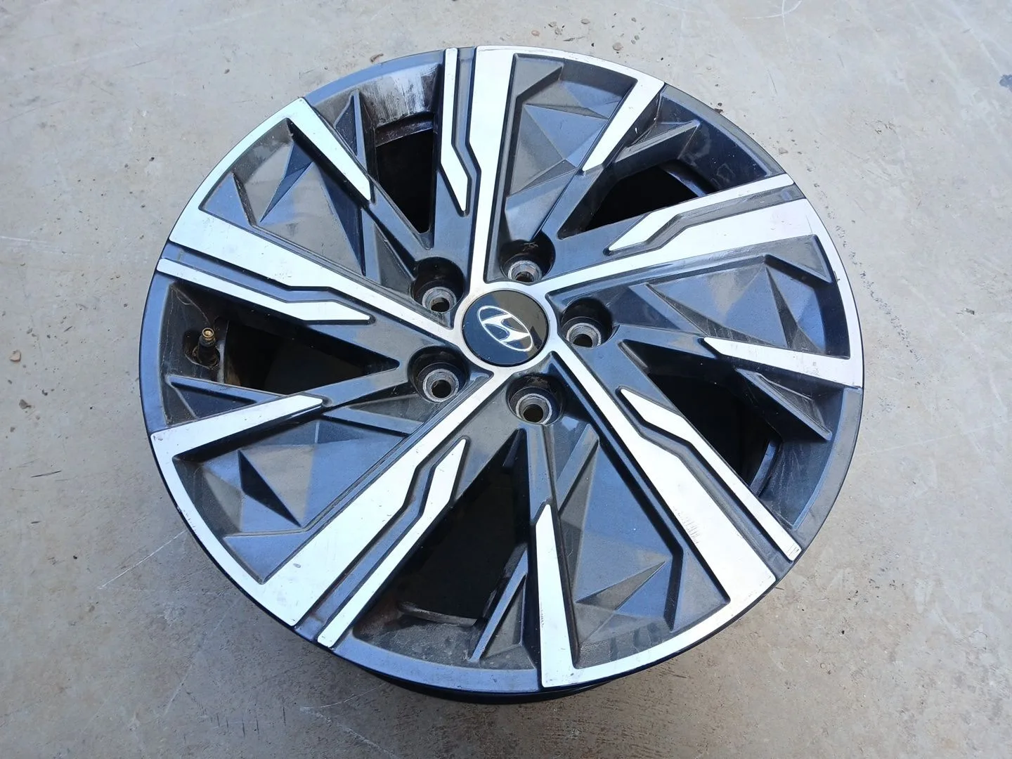 Llanta para Hyundai Tucson (Nx4E, Nx4A)