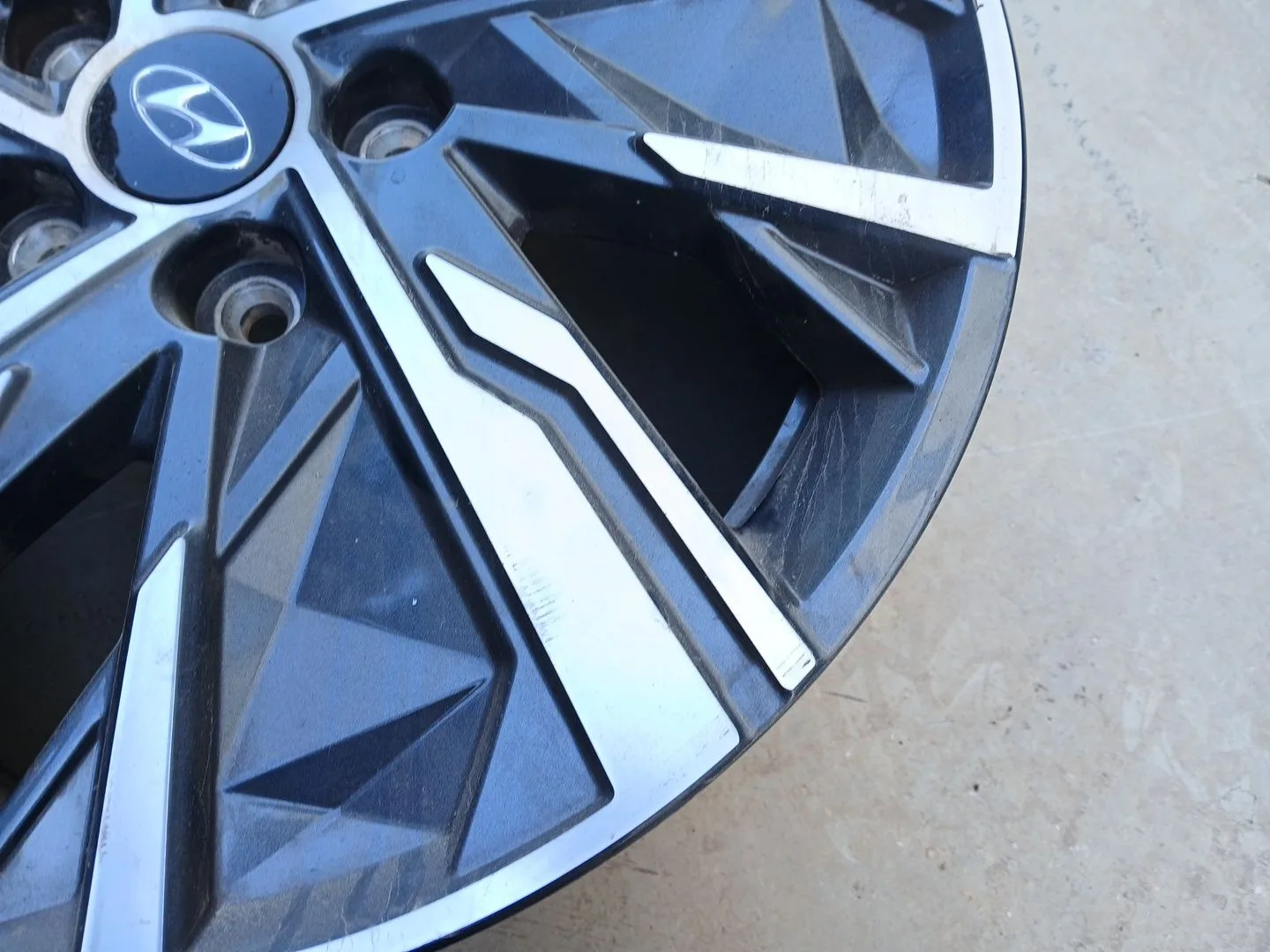 Llanta para Hyundai Tucson (Nx4E, Nx4A)