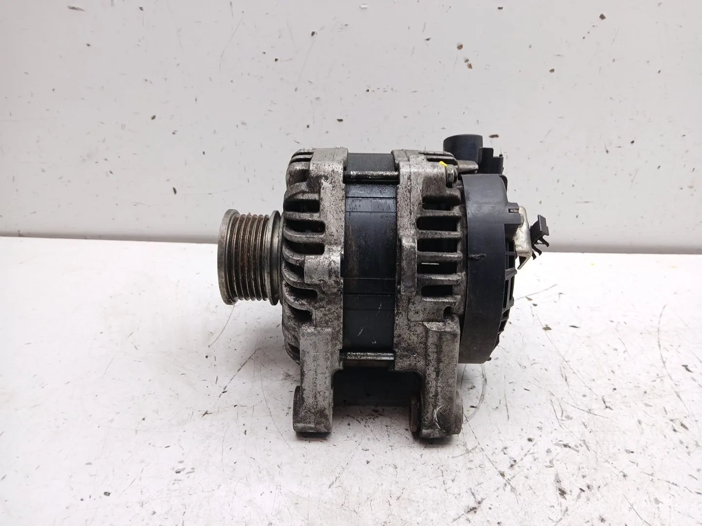 Alternador para Opel Vivaro C Furgoneta (K0)