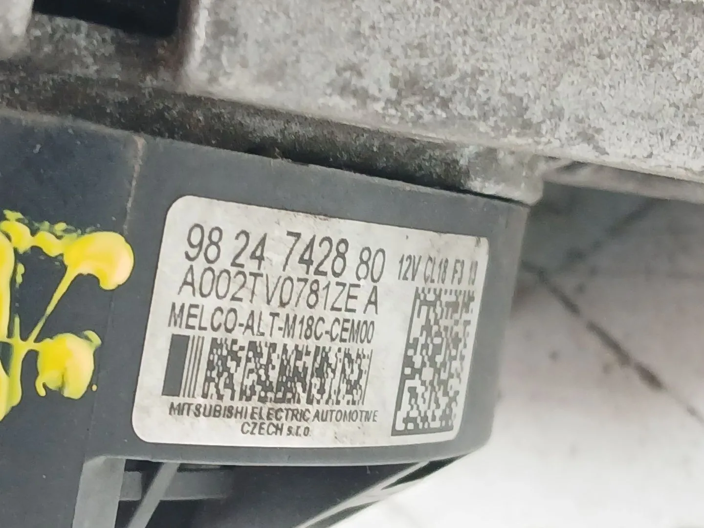 Alternador para Opel Vivaro C Furgoneta (K0)