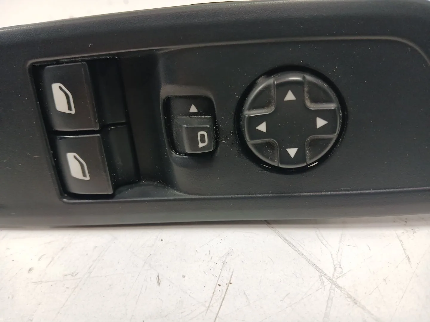 Mando Elevalunas Delantero Izquierdo para Opel Vivaro C Furgoneta (K0)