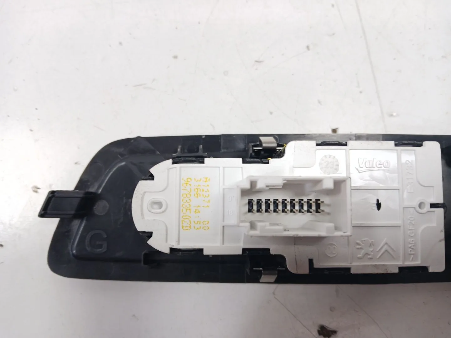 Mando Elevalunas Delantero Izquierdo para Opel Vivaro C Furgoneta (K0)