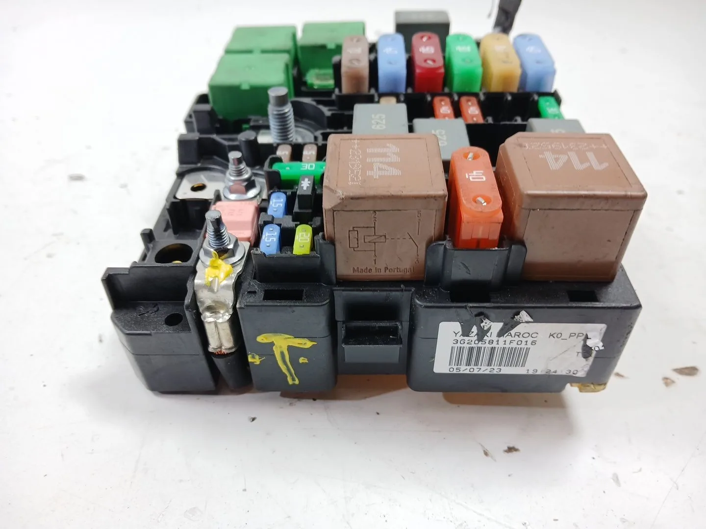 Caja Reles / Fusibles para Opel Vivaro C Furgoneta (K0)