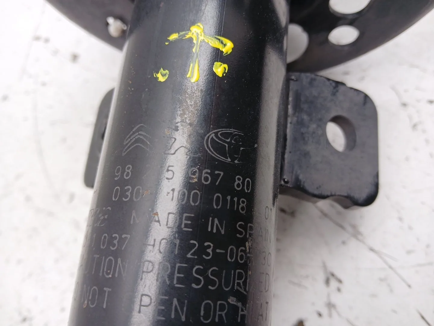 Amortiguador Delantero Derecho para Opel Vivaro C Furgoneta (K0)