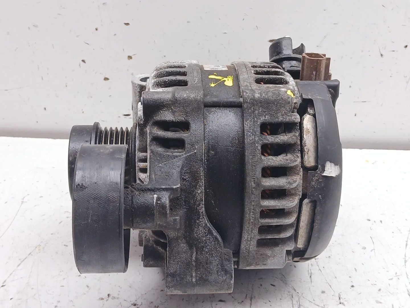 Alternador para Ford Mondeo V Hatchback (Ce)