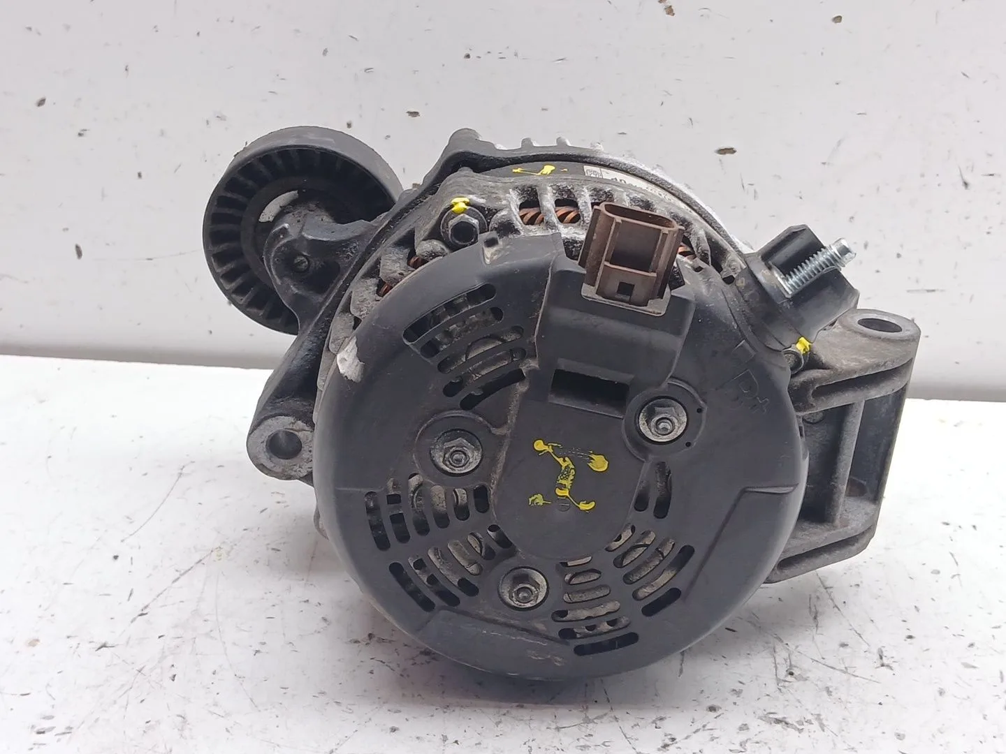 Alternador para Ford Mondeo V Hatchback (Ce)