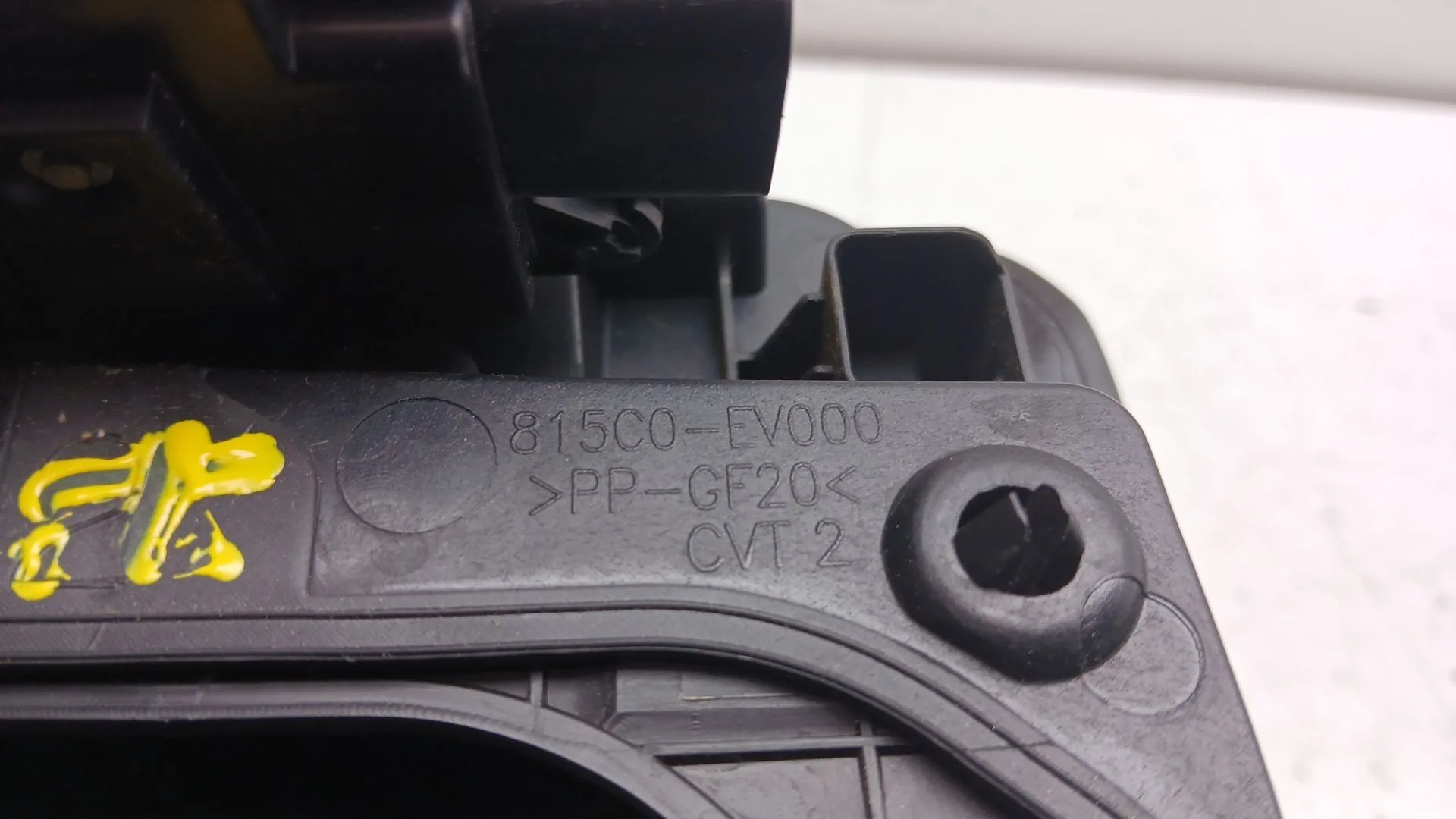 Tapa Exterior Combustible para Kia Ev3