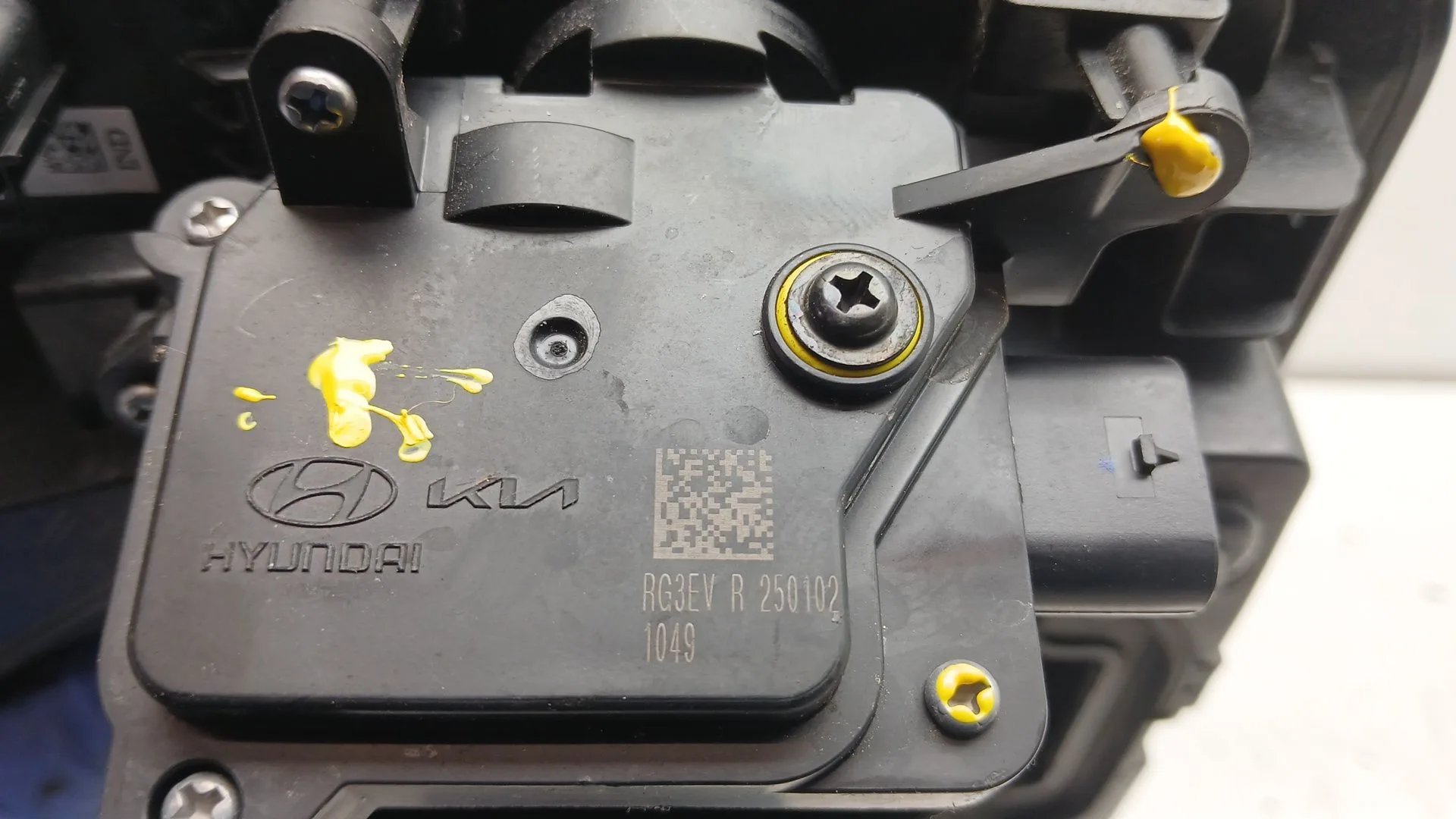 Tapa Exterior Combustible para Kia Ev3