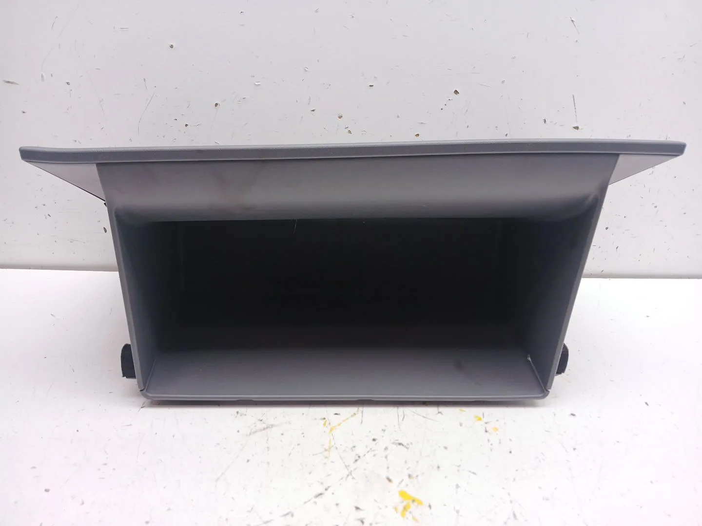 Guantera para Kia Ev3
