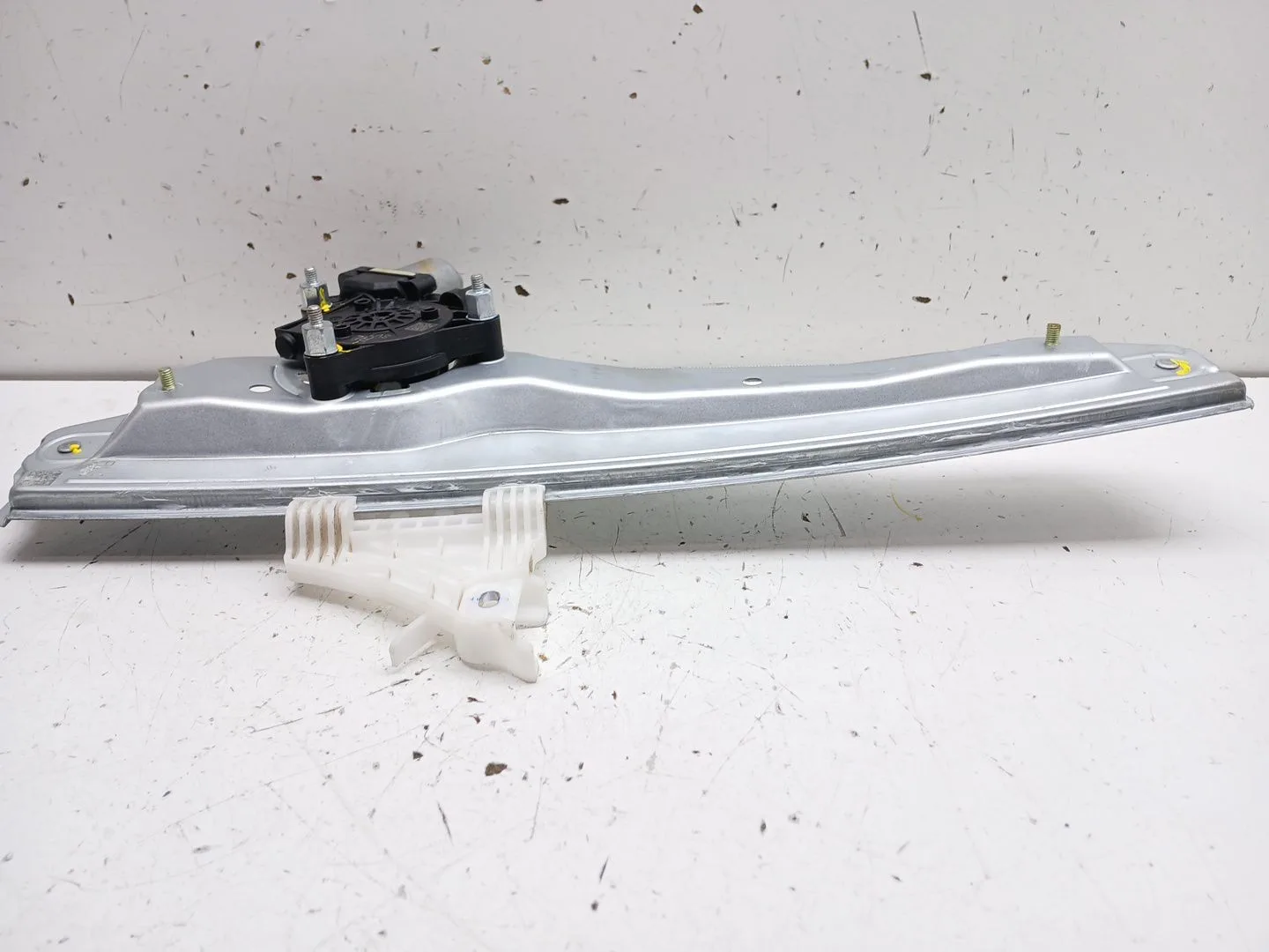 Elevalunas Trasero Izquierdo para Kia Ev3