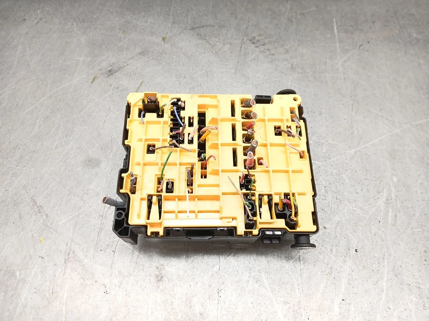 Caja Reles / Fusibles para Toyota Proace Furgoneta (Mdz_)