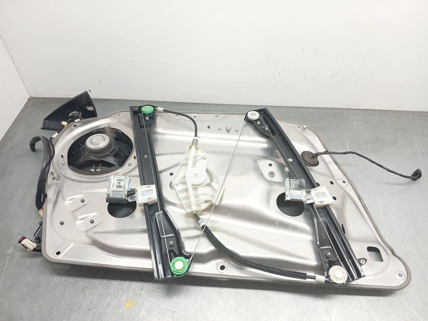 Elevalunas Delantero Derecho para Mercedes-Benz Clase C (W204)
