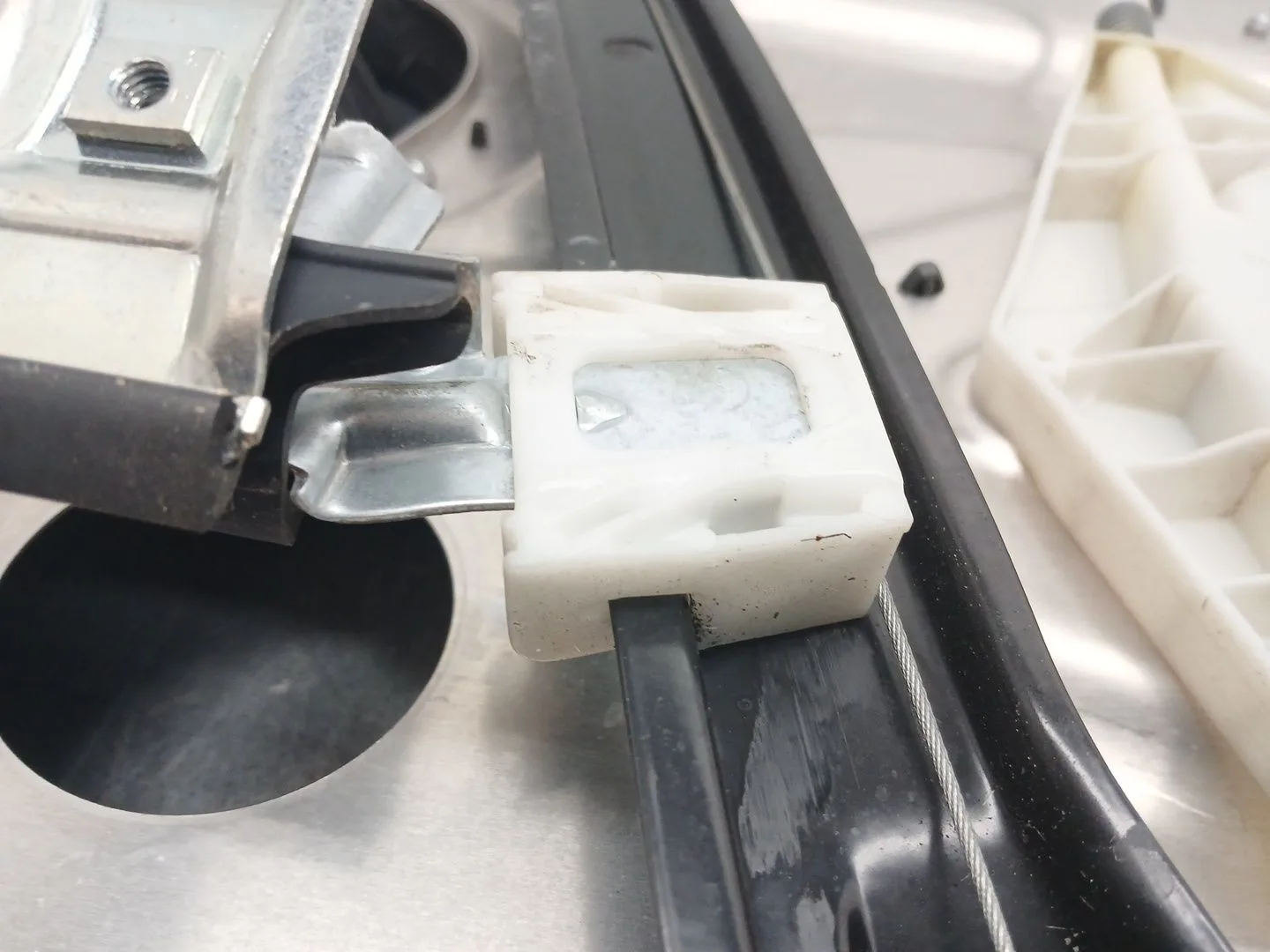 Elevalunas Delantero Derecho para Mercedes-Benz Clase C (W204)