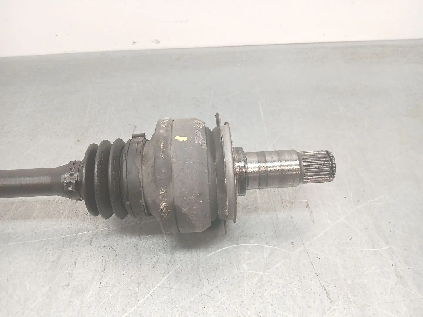 Transmision Trasera Derecha para Mercedes-Benz Clase C (W204)