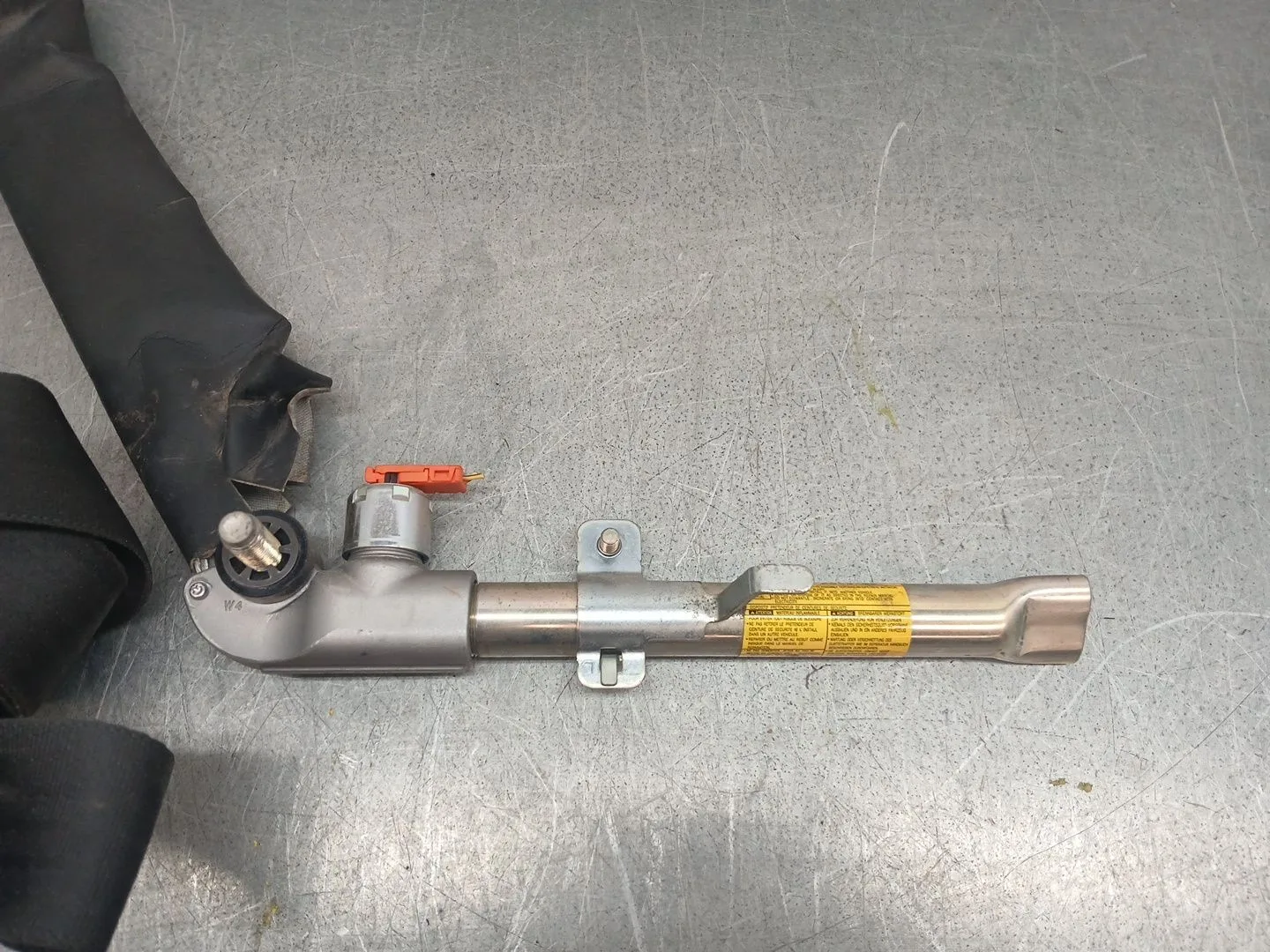 Pretensor Airbag Izquierdo para Subaru Legacy Kombi/Outback B14