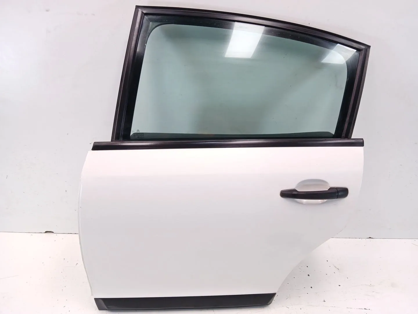 Puerta Trasera Izquierda para Citroën C4 I (Lc_)