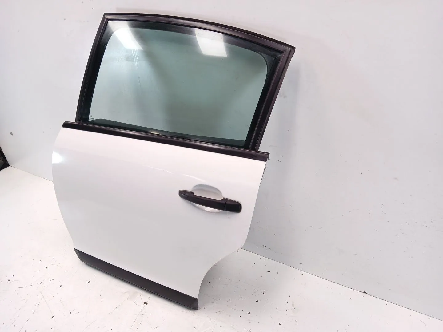 Puerta Trasera Izquierda para Citroën C4 I (Lc_)