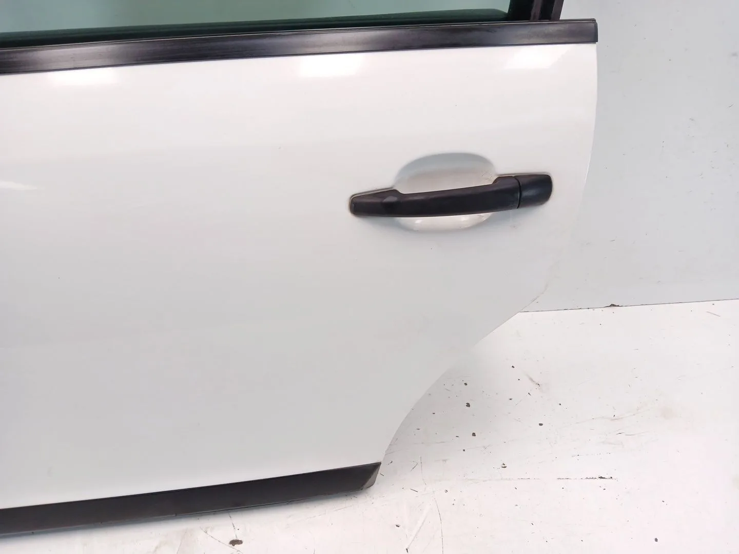 Puerta Trasera Izquierda para Citroën C4 I (Lc_)