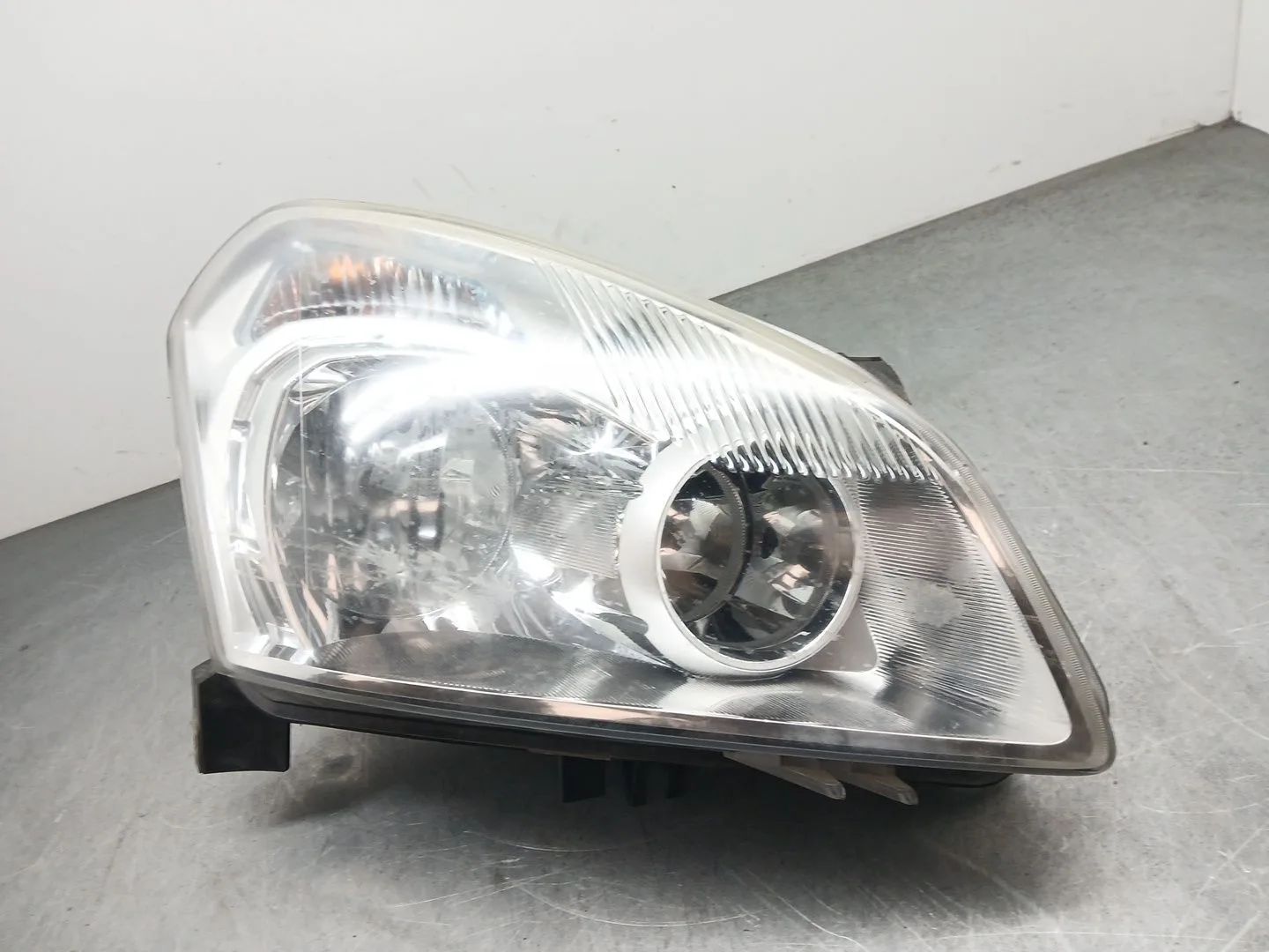 Faro Derecho para Nissan Qashqai I (J10, Nj10)