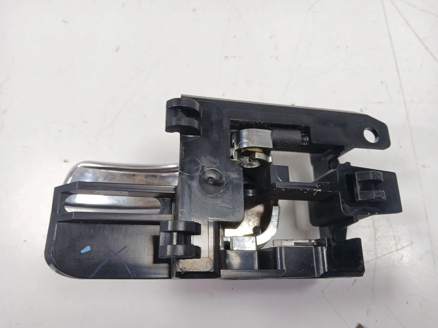 Maneta Interior Trasera Derecha para Nissan Qashqai I (J10, Nj10)