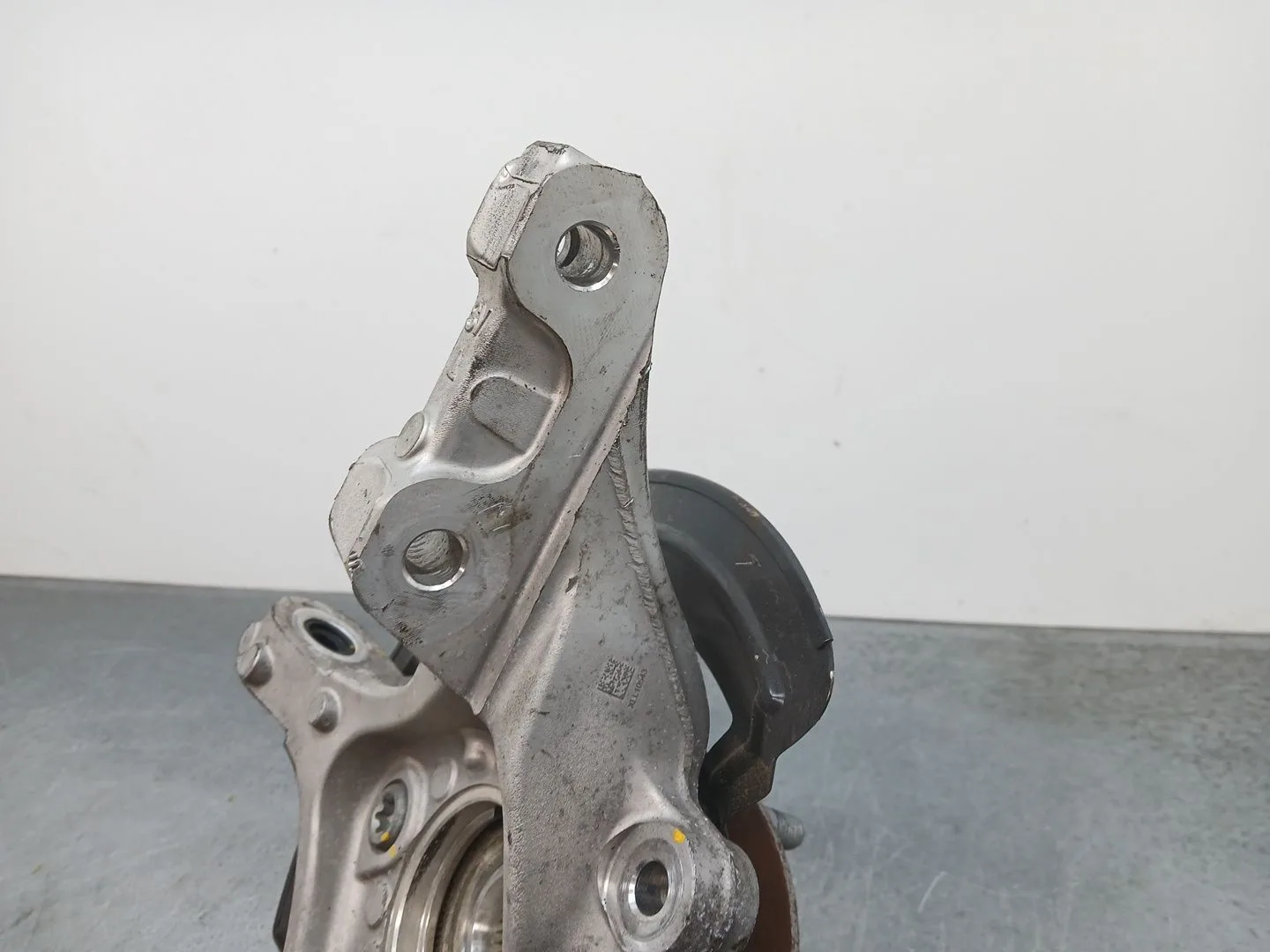 Mangueta Delantera Izquierda para Kia Ev3