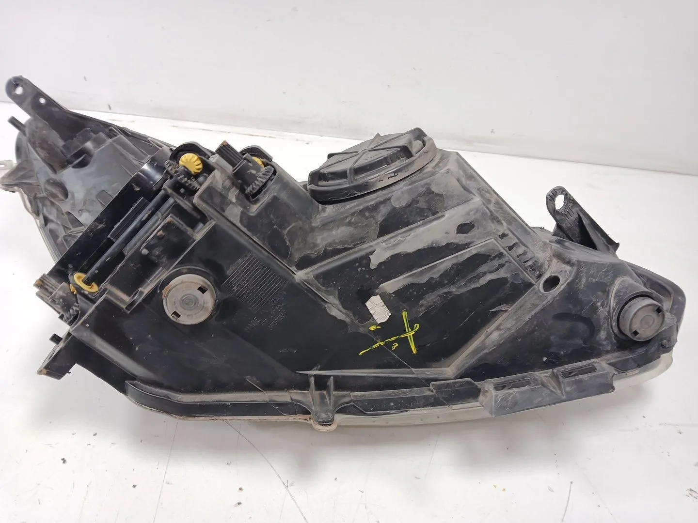 Faro Izquierdo para Opel Corsa D (S07)