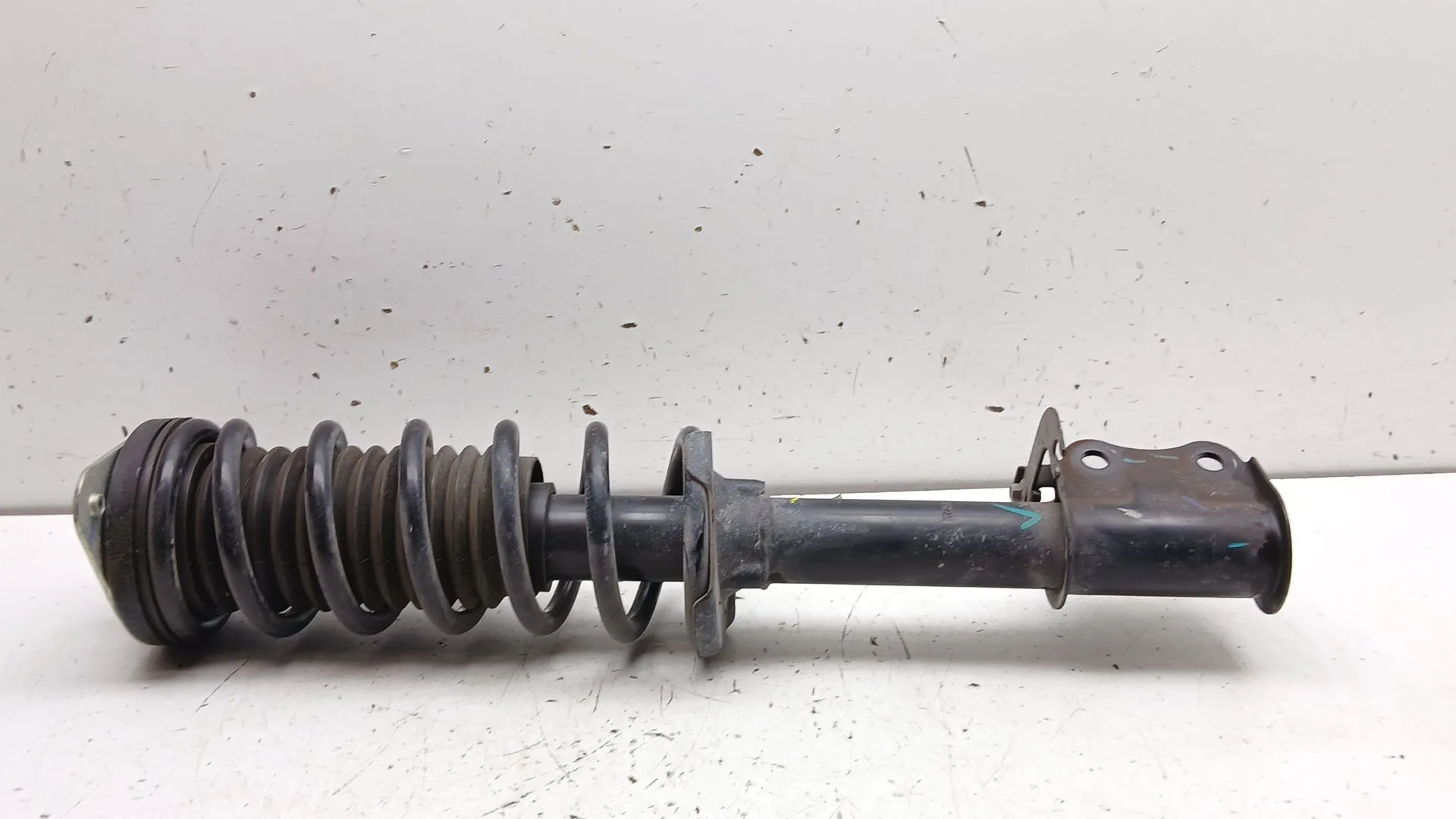 Amortiguador Delantero Izquierdo para Dacia Spring