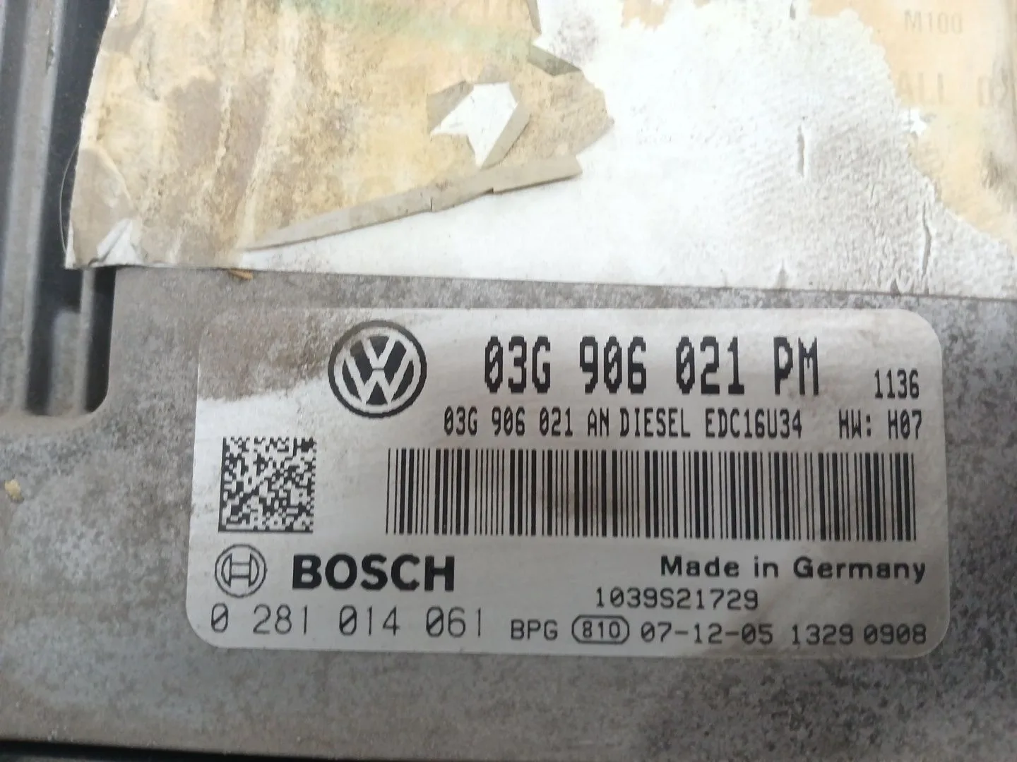 Centralita Motor Uce para Volkswagen Golf V (1K1)