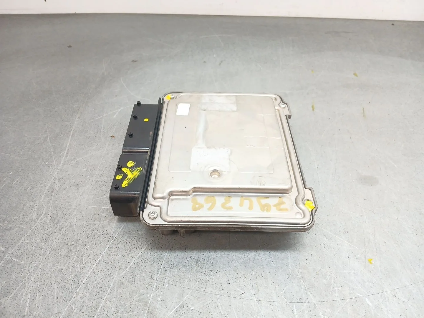 Centralita Motor Uce para Volkswagen Golf V (1K1)