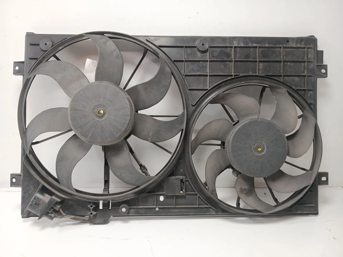 Electroventilador para Volkswagen Golf V (1K1)
