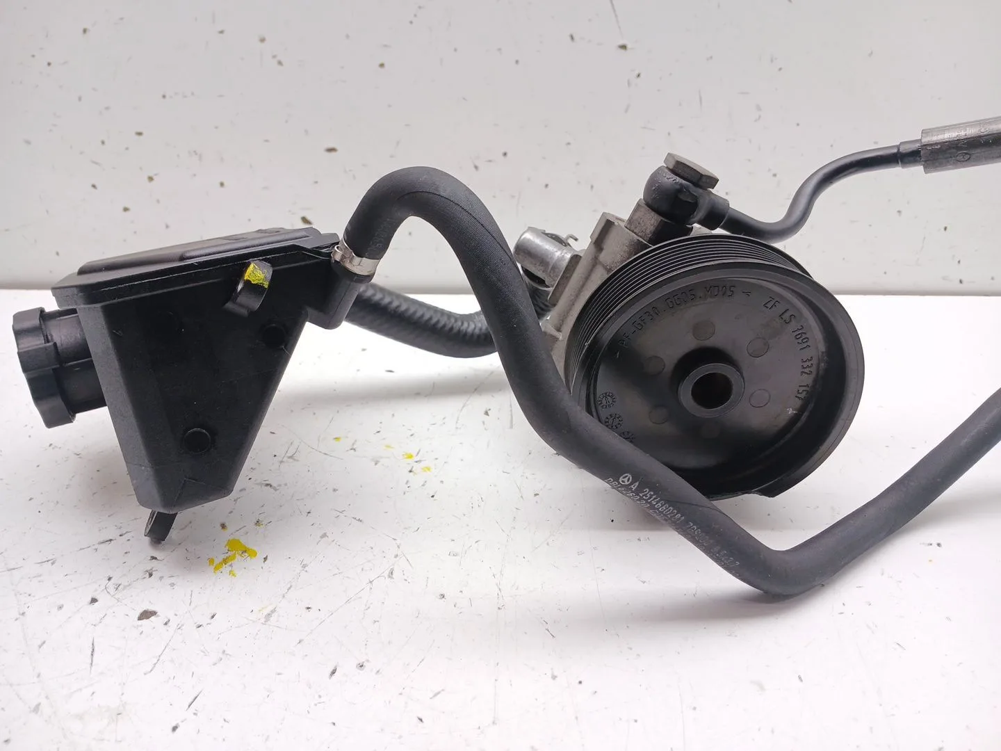 Bomba Direccion para Mercedes-Benz Clase R (W251)