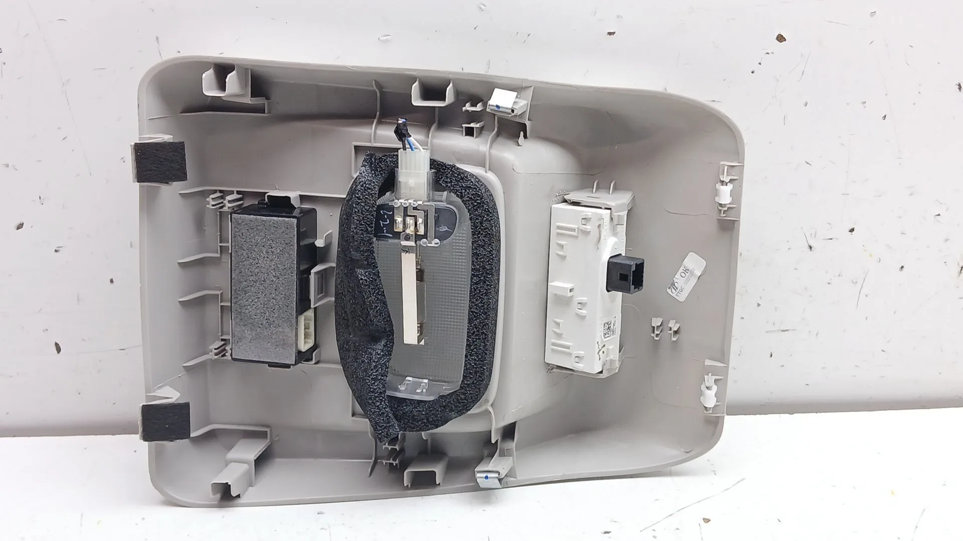 Luz Interior Delantera Central para Dacia Spring