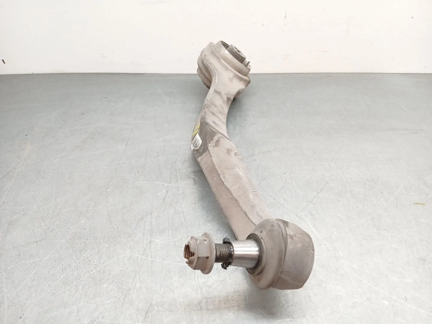 Brazo Suspension Inferior Delantero Derecho para Mercedes-Benz Clase E (W212)