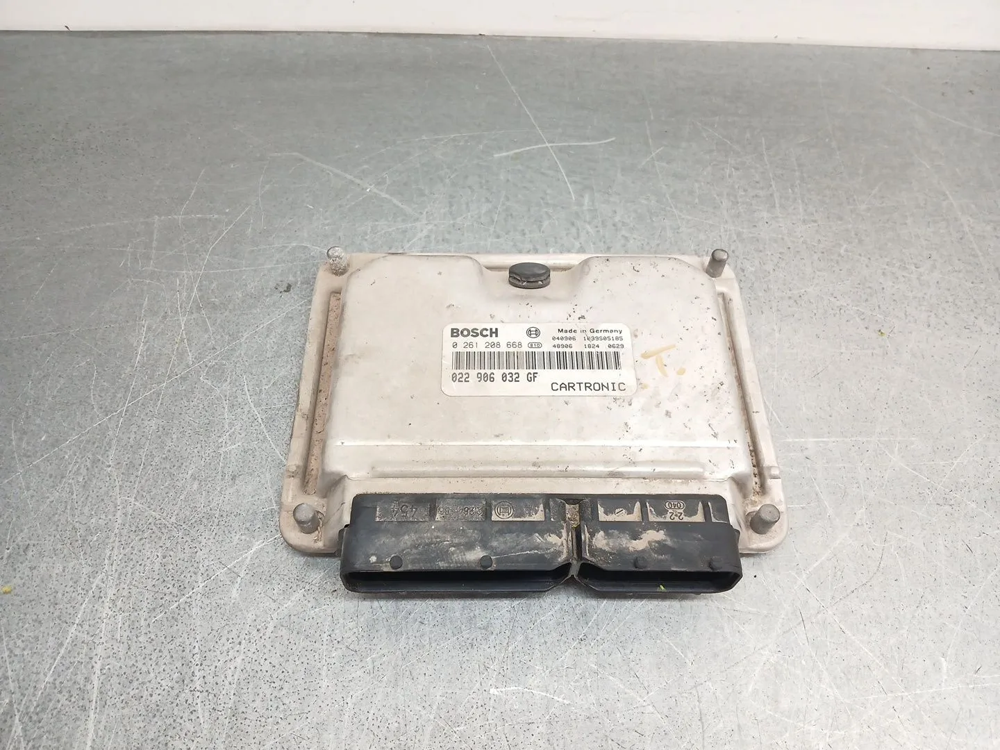 Centralita Motor Uce para Porsche Cayenne (9Pa)