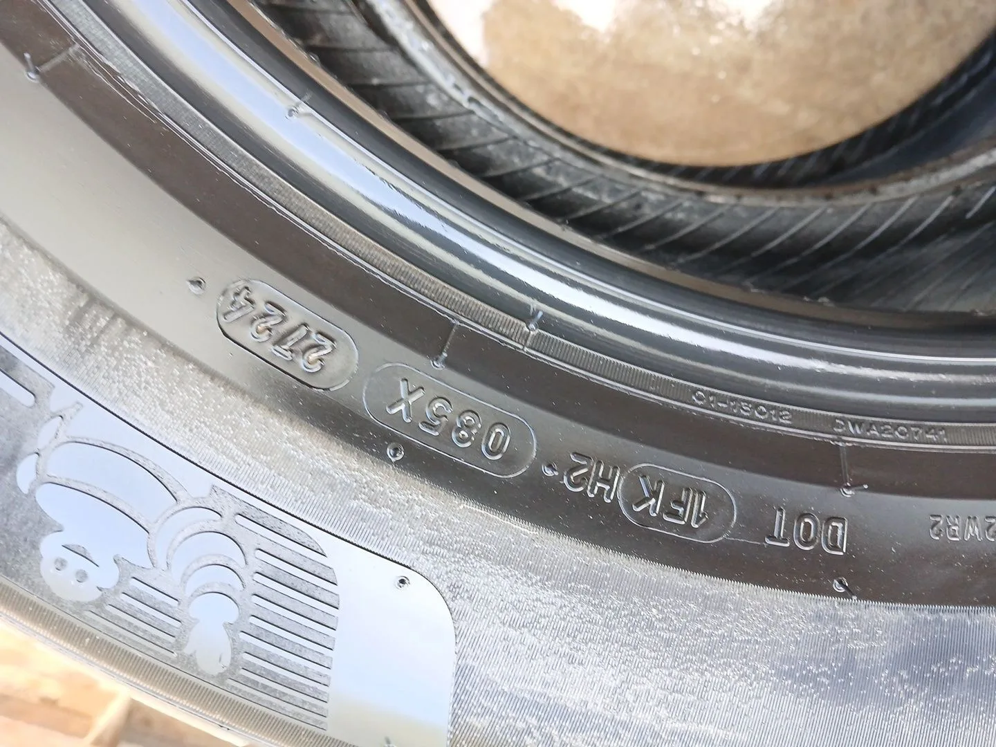 Neumatico para Porsche Cayenne (9Pa)