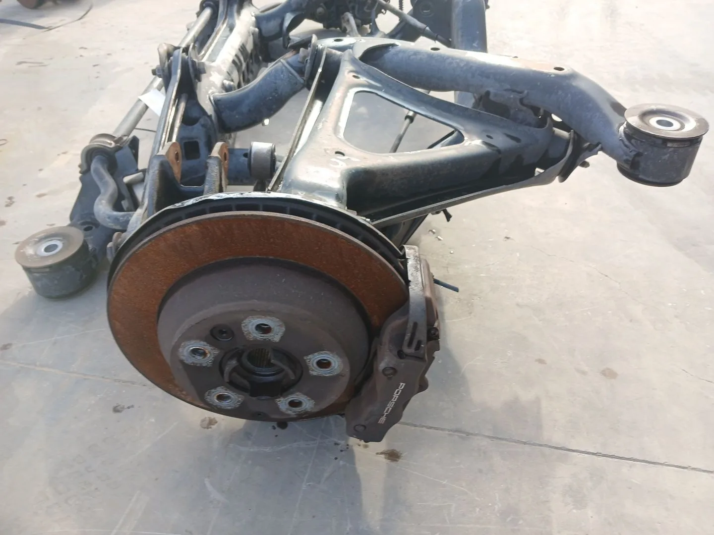 Puente Trasero para Porsche Cayenne (9Pa)
