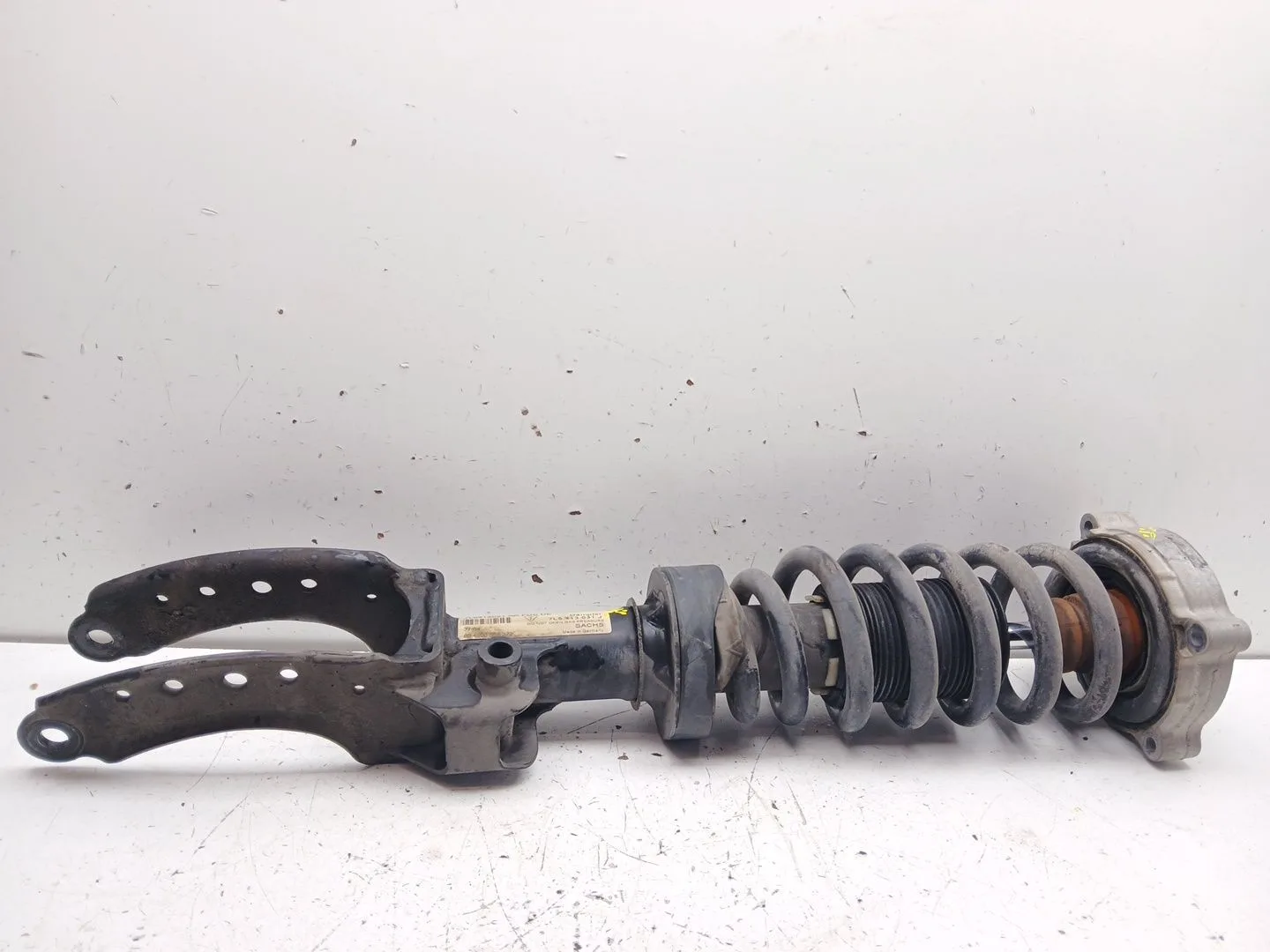 Amortiguador Delantero Izquierdo para Porsche Cayenne (9Pa)