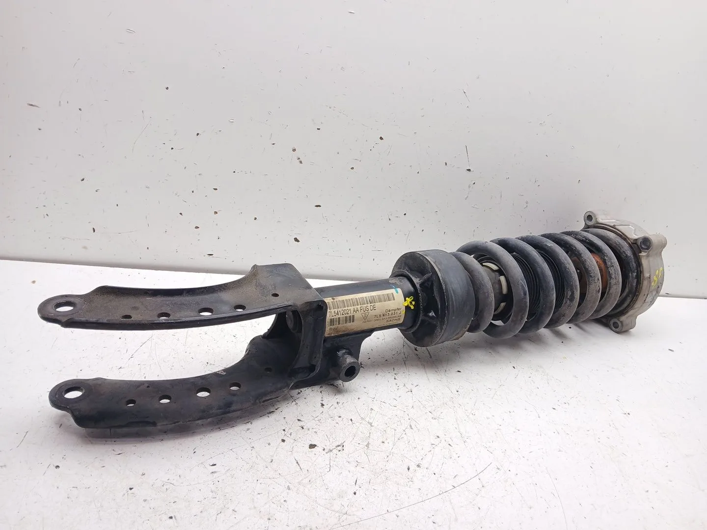 Amortiguador Delantero Izquierdo para Porsche Cayenne (9Pa)