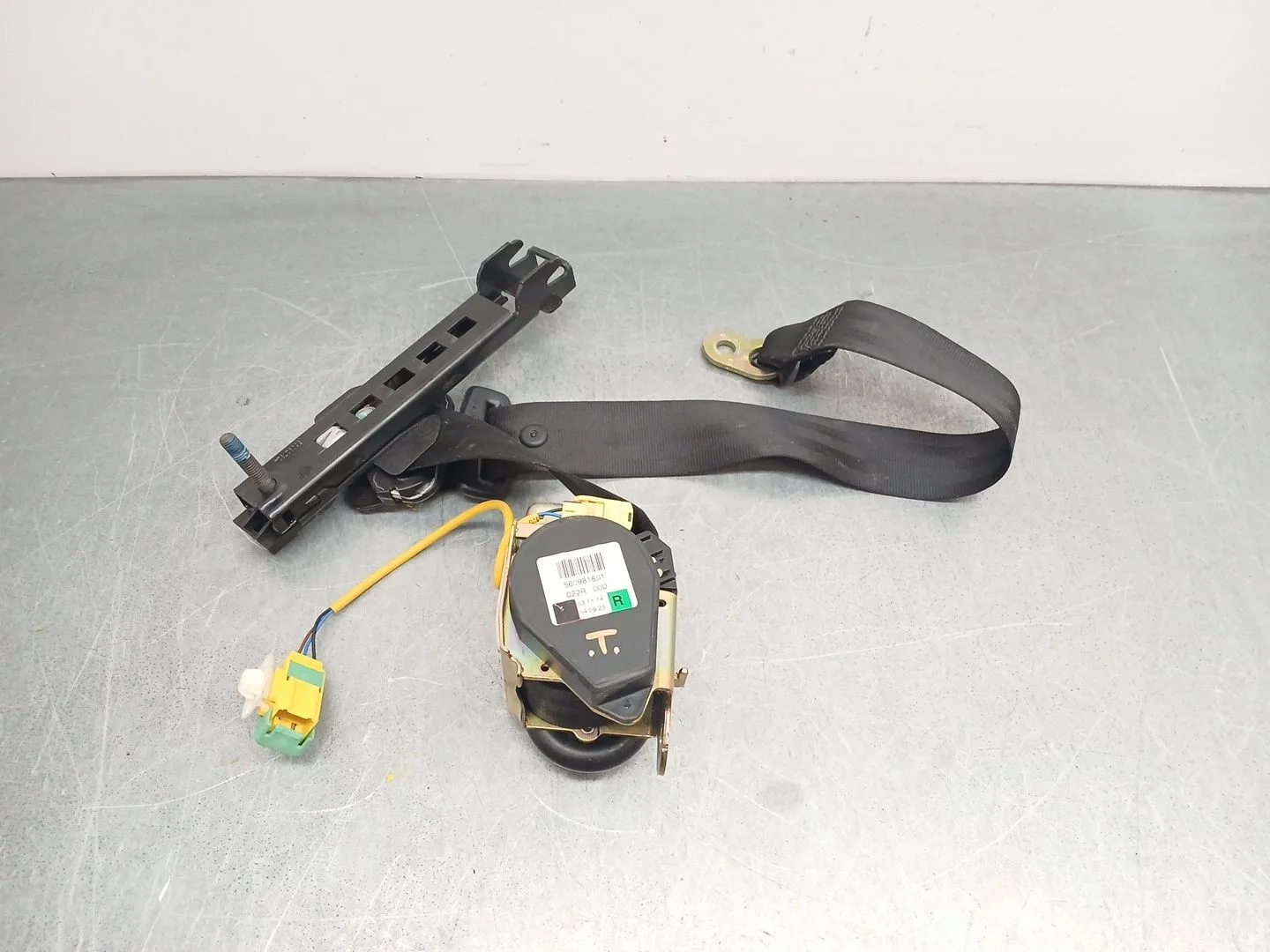 Cinturon Seguridad Trasero Derecho para Porsche Cayenne (9Pa)