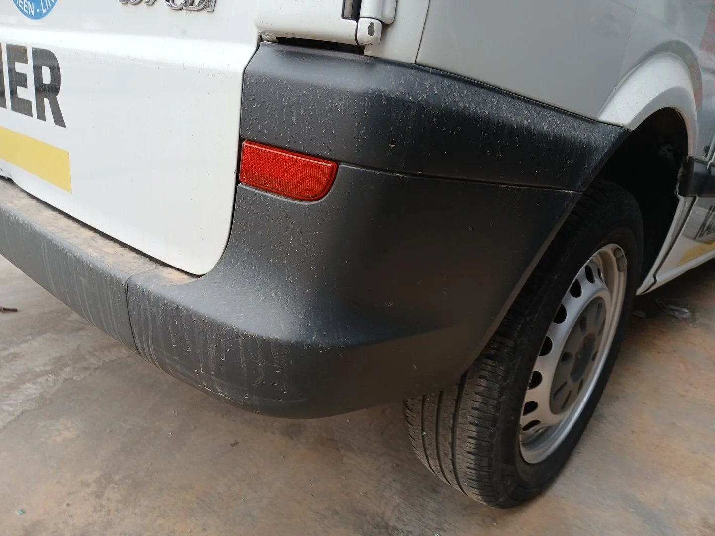 Puntera Paragolpes Trasera Derecha para Mercedes-Benz Vito / Mixto Furgoneta (W639)