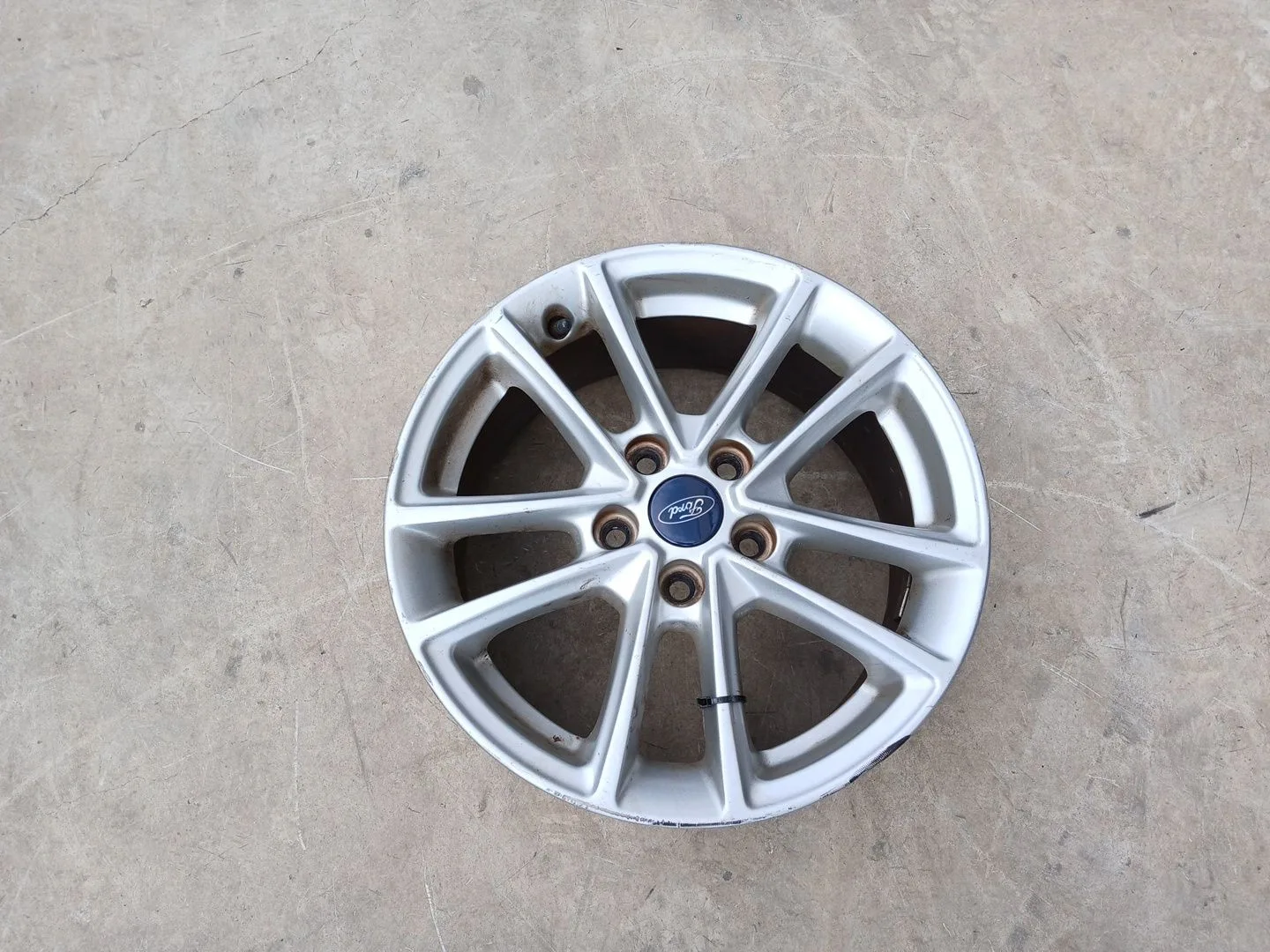 Llanta para Ford Focus Iii