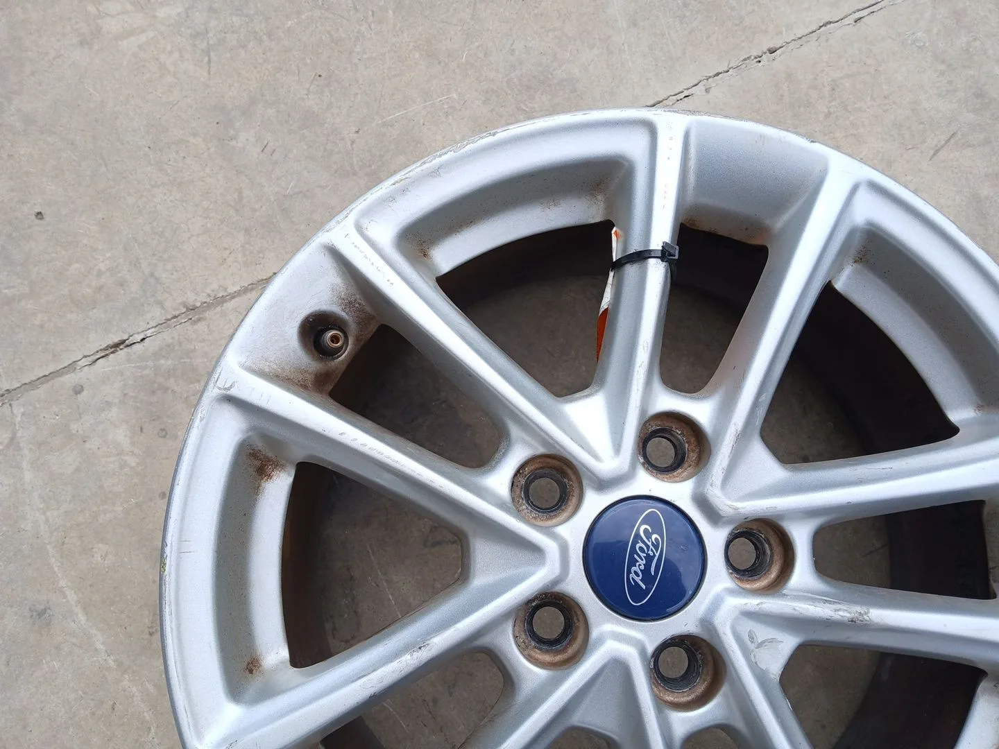 Llanta para Ford Focus Iii